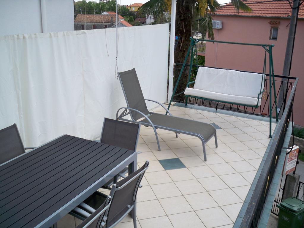 Apartment Vlado Sukošan Exteriér fotografie