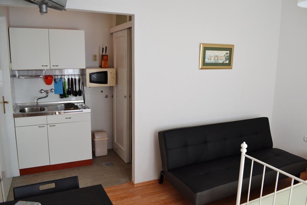 Apartment Vlado Sukošan Exteriér fotografie